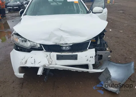 2010 Kia Forte Ex z USA, uszkodzony, nr VIN KNAFU4A2XA5063503